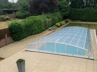 Verona swimming pool enclosure - Arcus Products