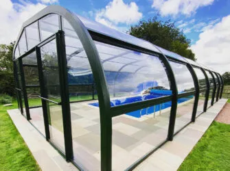 Vegametal pool enclosure - Arcus Products