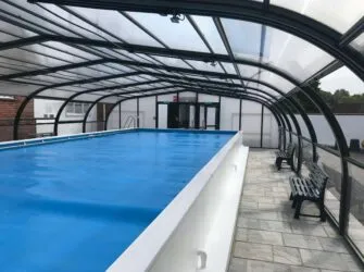 Vegametal pool enclosure - Arcus Products