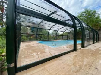 Vegametal pool enclosure - Arcus Products